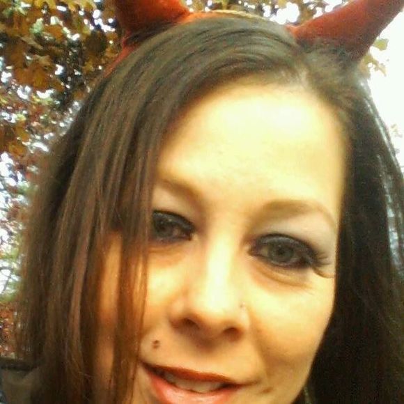 Meet your Posher, Danielle - Picture 1 of 1